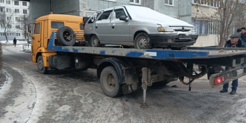 В Железнодорожном районе Ульяновска эвакуировали брошенный автомобиль