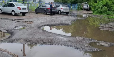 Асфальт кладут, траву косят — но тротуары всё ещё в беде: что сейчас происходит с улицами Ульяновска 5