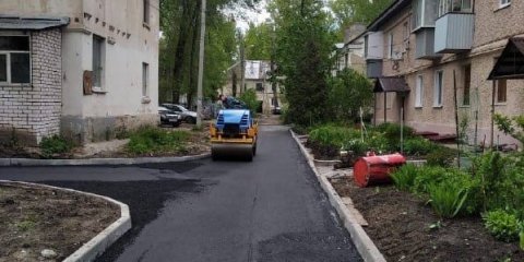 В 27 дворах Ульяновска обновляют тротуары и освещение
