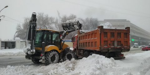 Днём 5 февраля в Ульяновске вывозят снег с девяти улиц