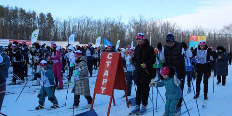 Более 1200 ульяновцев приняли участие в спортивном празднике &laquo;Лыжня России-2023&raquo;