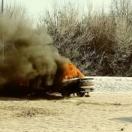 Сгорел автомобиль на ул.Шоломова в Ульяновске