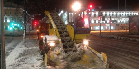 В ночь на 14 января в Ульяновске работало пять комплексов по вывозу снега