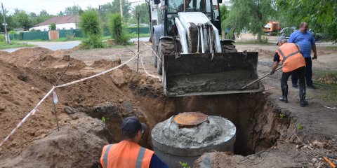 Ульяновские дорожники проложили новую ливнёвку на улице Оренбургской
