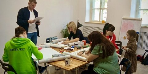 Ульяновская молодёжь шьёт тёплую одежду для участников СВО