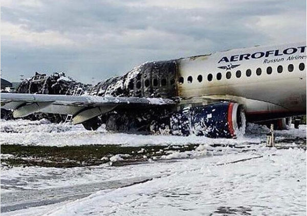 41 человек погиб из-за пожара на самолете "Аэрофлот"