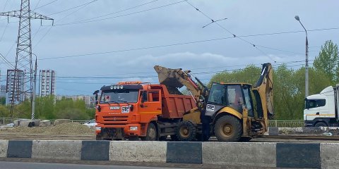 Демонтаж трамвайных путей на мосту по улице Минаева выполнен на 25%