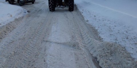 Ульяновские дорожники очищают тротуары и улицы частного сектора