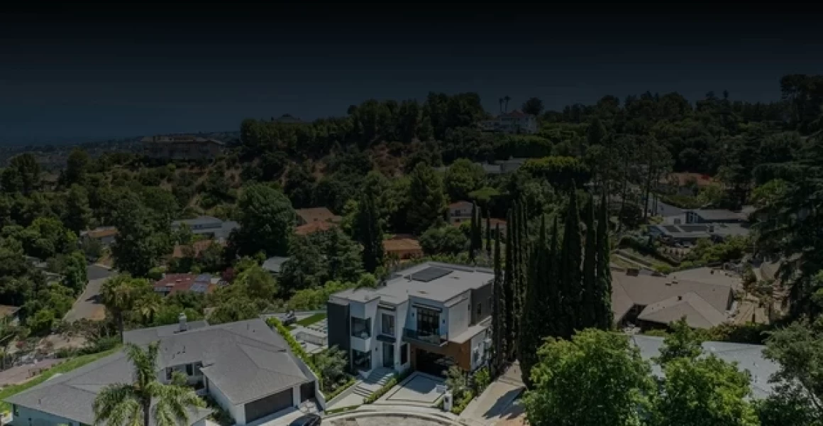 &lrm;В Ульяновске демонтируют три незаконных объекта