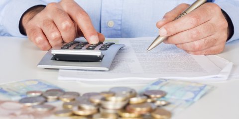 Неполным семьям государство выплатит по 5650 рублей