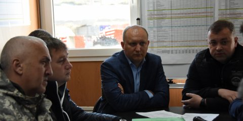 На мосту на улице Минаева готовится обкатка временного трамвайного пути