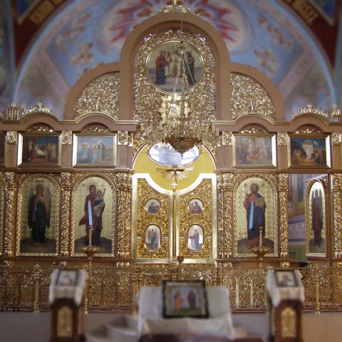 Изготовление и реставрация иконостасов, киотов, гробниц. Храмовая мебель. Изготовление и реставрация иконостасов, киотов, гробниц. Храмовая мебель.