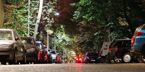 На ул.Хрустальной запретят остановку автомобилей