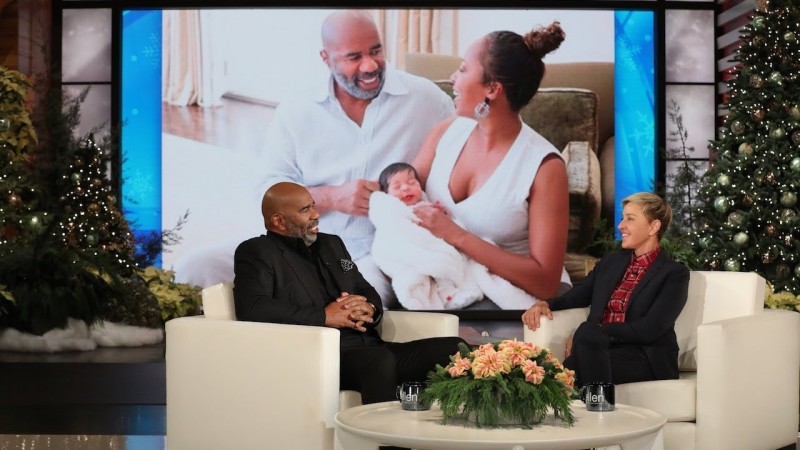 Steve Harvey Isn't As Happy As Most Grandparents смотреть онлайн в хорошем качестве