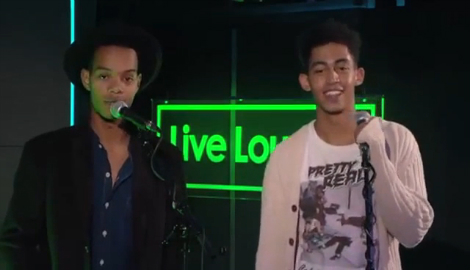 Видеоклип: Rizzle Kicks исполнили песню Ланы Дель Рей "Summertime Sadness"