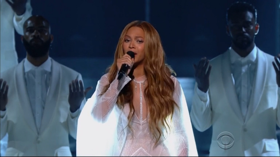 Beyonce - Take My Hand, Precious Lord (Live @ Grammy Awards)